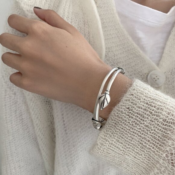 NEW 925 Sterling Silver Bold Flower Leaf Bangle Bracelet - Picture 4 of 5